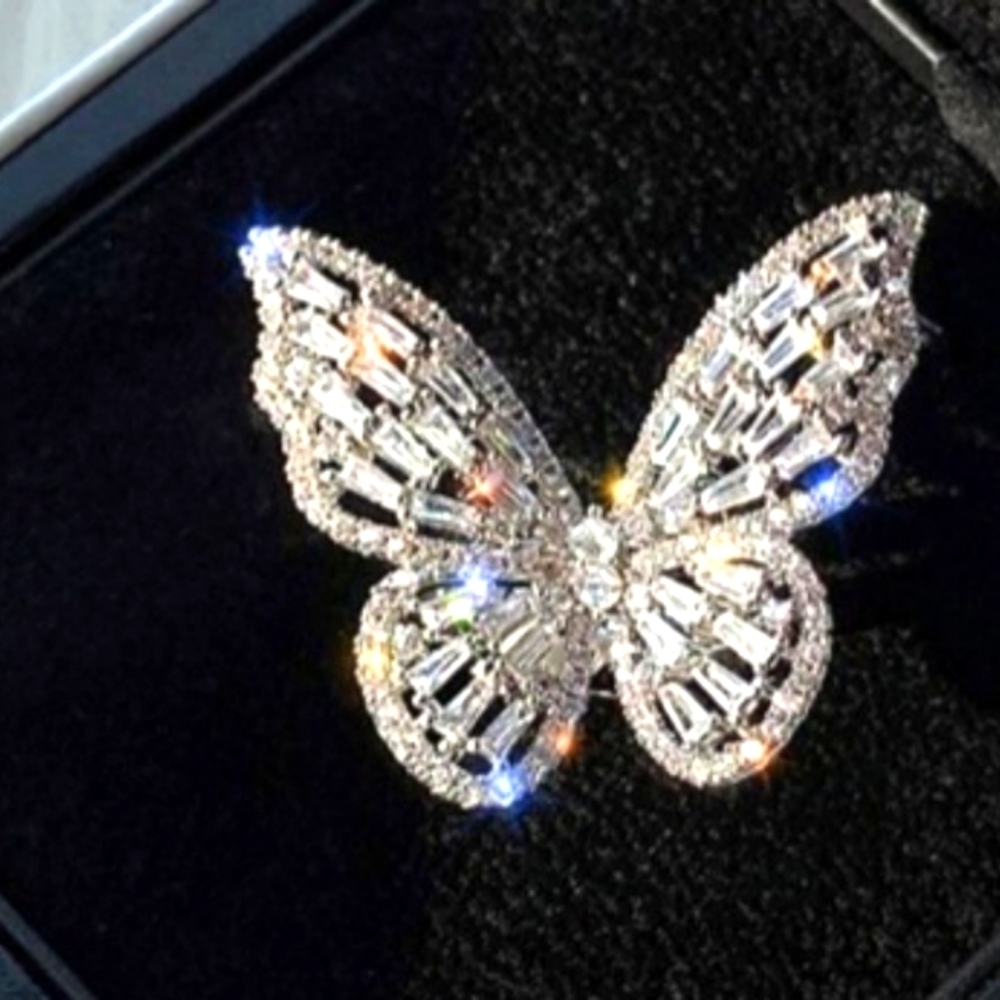 Silver Filigree Butterfly Ring with Crystal Accent - Picture 2 of 4
